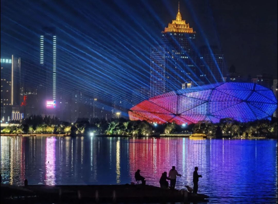沈阳青年大街金廊广场桔子水晶酒店