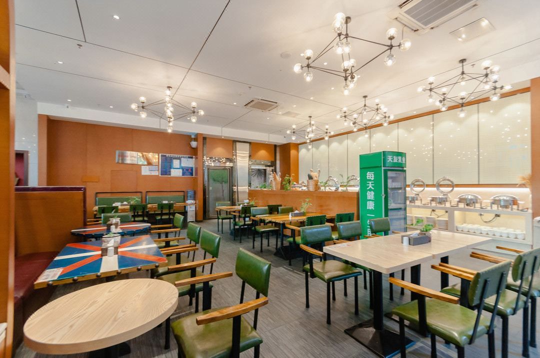 贵阳林城大酒店(省政府黔灵公园店)