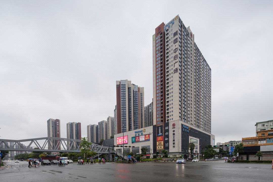 深圳圣德堡酒店(龙岗塘坑地铁站店)