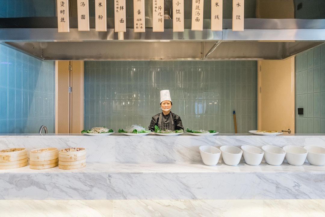 杭州萧山机场瓜沥亚朵酒店