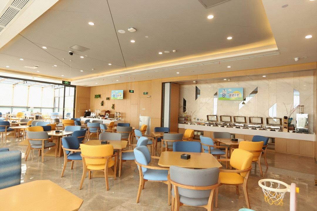 成都新都智选假日酒店(成都西南石油大学店)