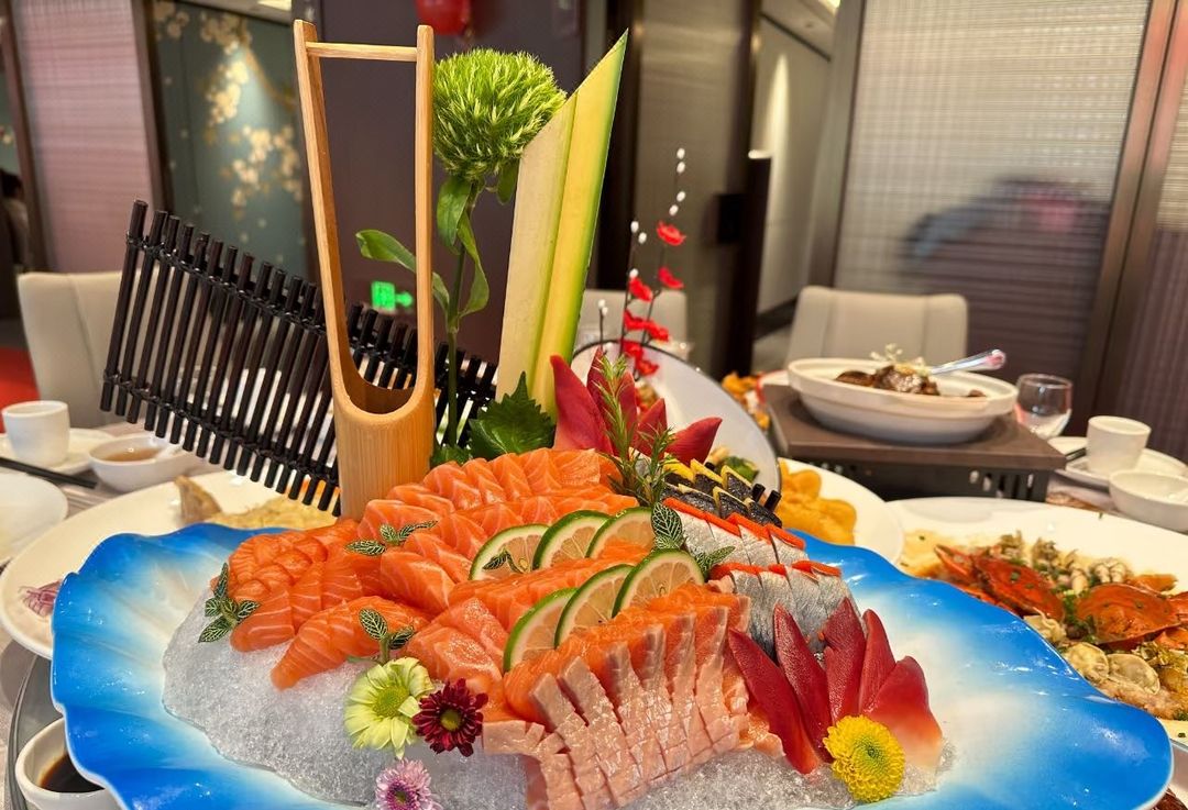 深圳坂田中成亚朵酒店