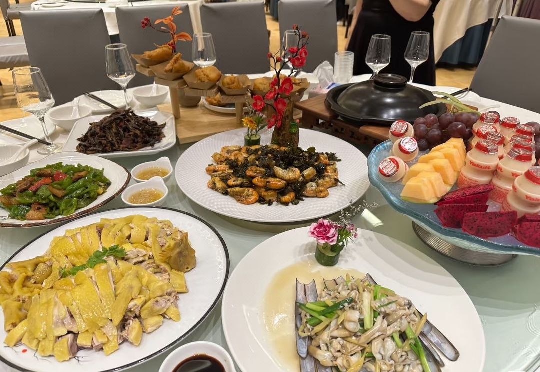 深圳坂田中成亚朵酒店