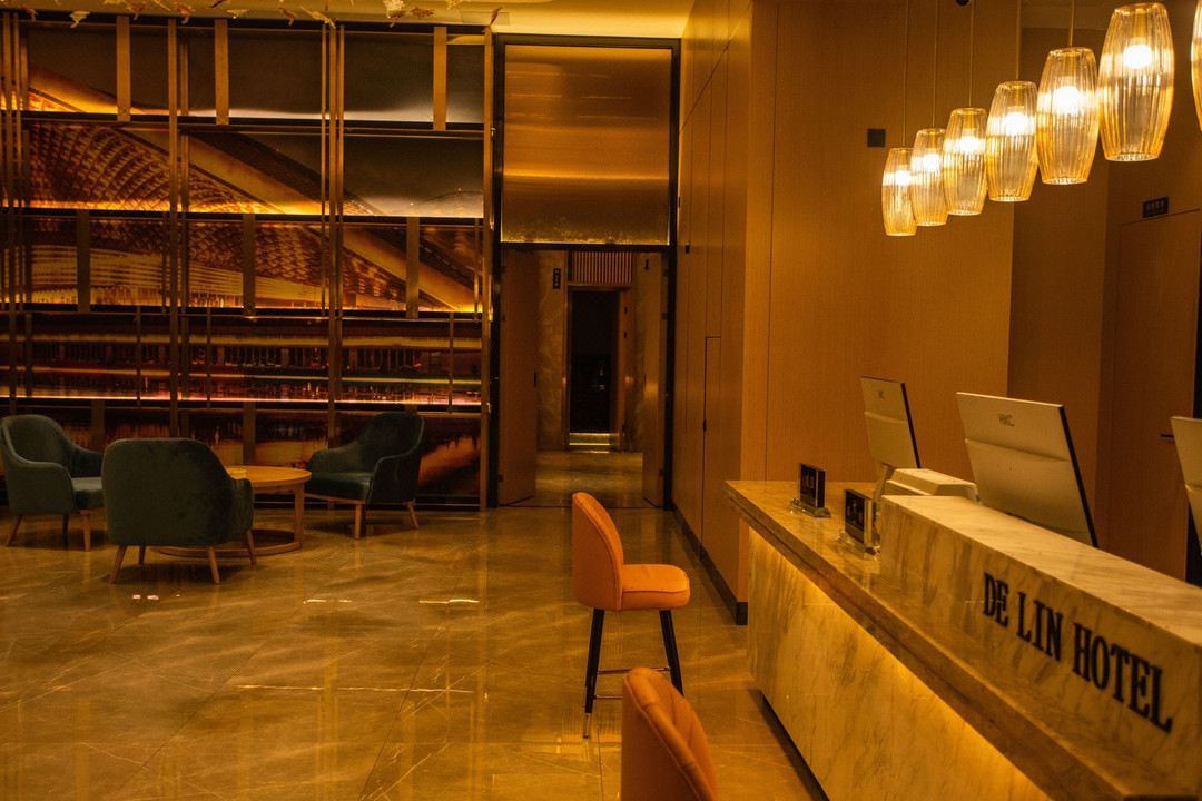 德林酒店(成都龙湖北城天街五块石地铁站店)