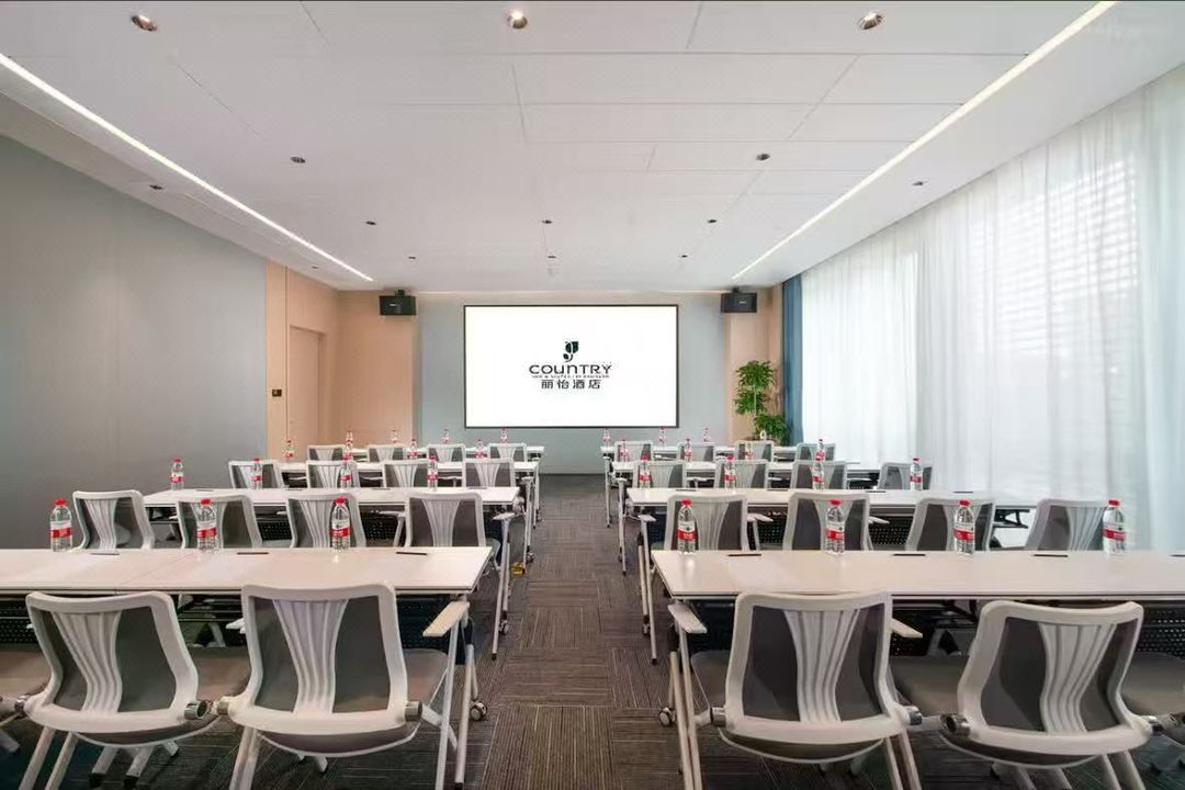 丽怡酒店(重庆解放碑步行街洪崖洞景区店)