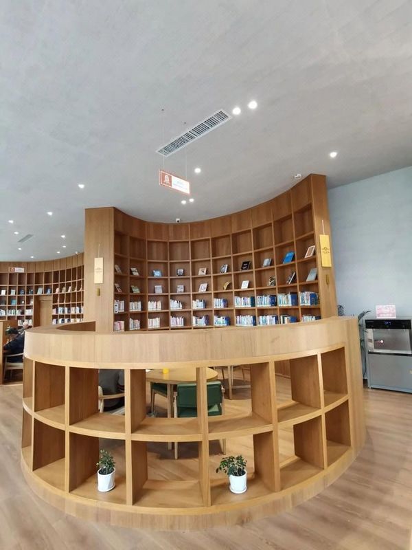 索菲智慧酒店(观山湖公园林城西路地铁站店)