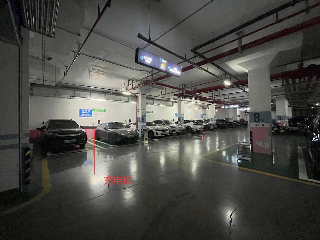 索菲智慧酒店(观山湖公园林城西路地铁站店)