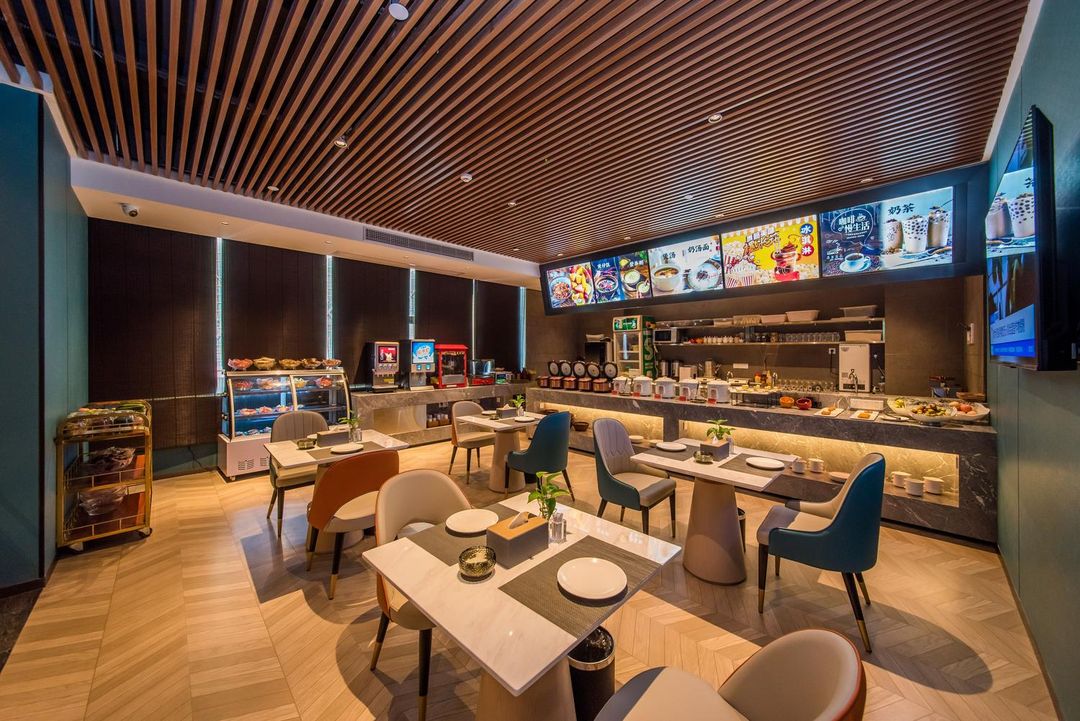 长沙钦天&middot;悦酒店(万家丽国际广场芙蓉区政府地铁站店)