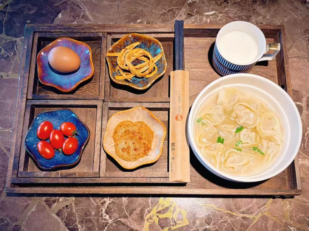 尼亚&middot;亦里Neyar光影美奢酒店(五一广场IFS国金中心店)