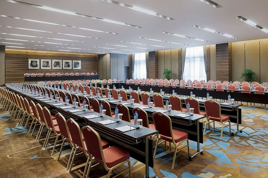 天津京基皇冠假日酒店(新国家会展中心津南大学城店)