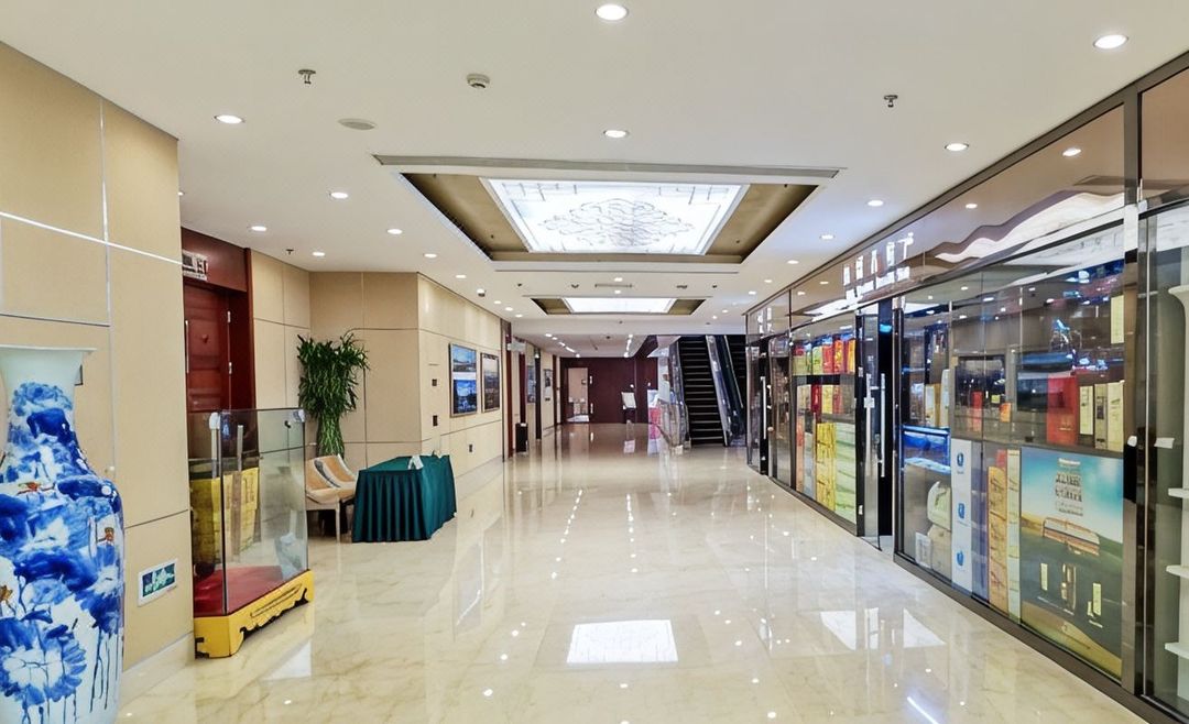 北京内蒙古大厦(王府井商业街东单地铁站店)