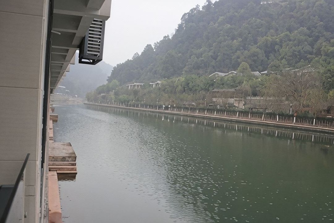 重庆秀泉映月温泉花园酒店