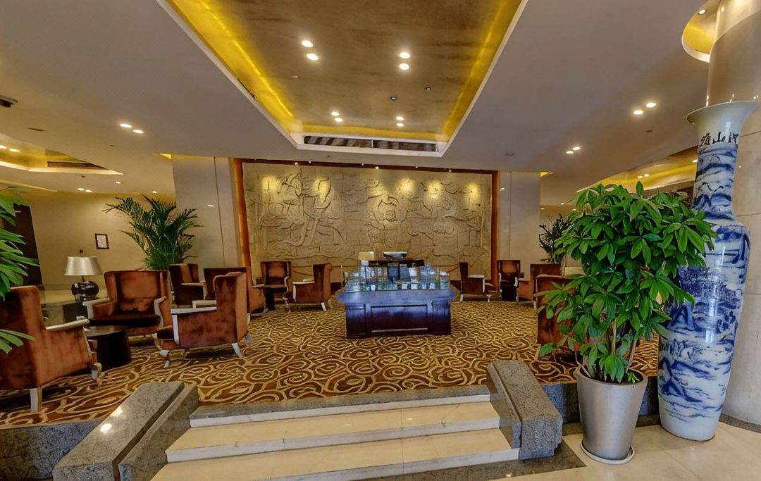 上海悦隆酒店