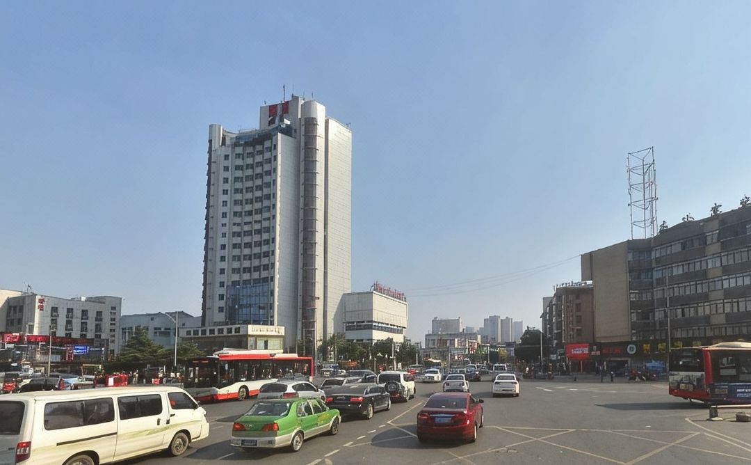 开通国际酒店(成都金牛万达梁家巷地铁站A口店)
