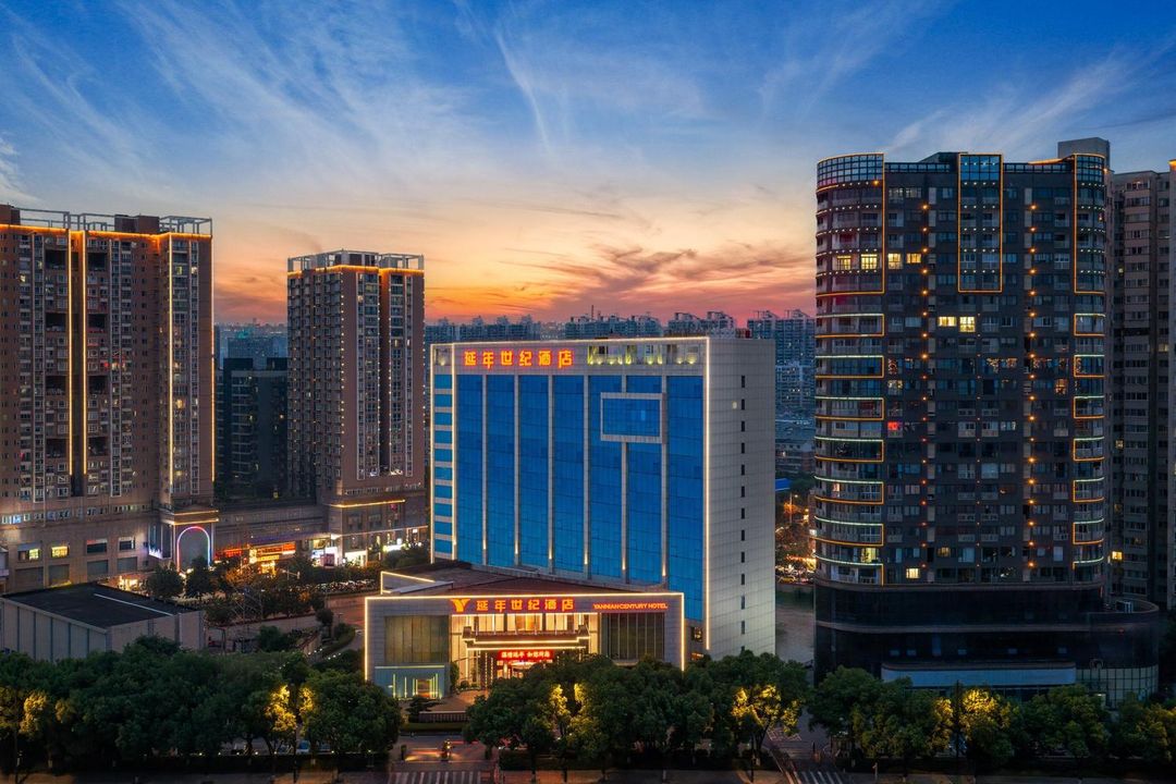 长沙延年世纪酒店(国防科技大学四方坪双拥地铁站店)