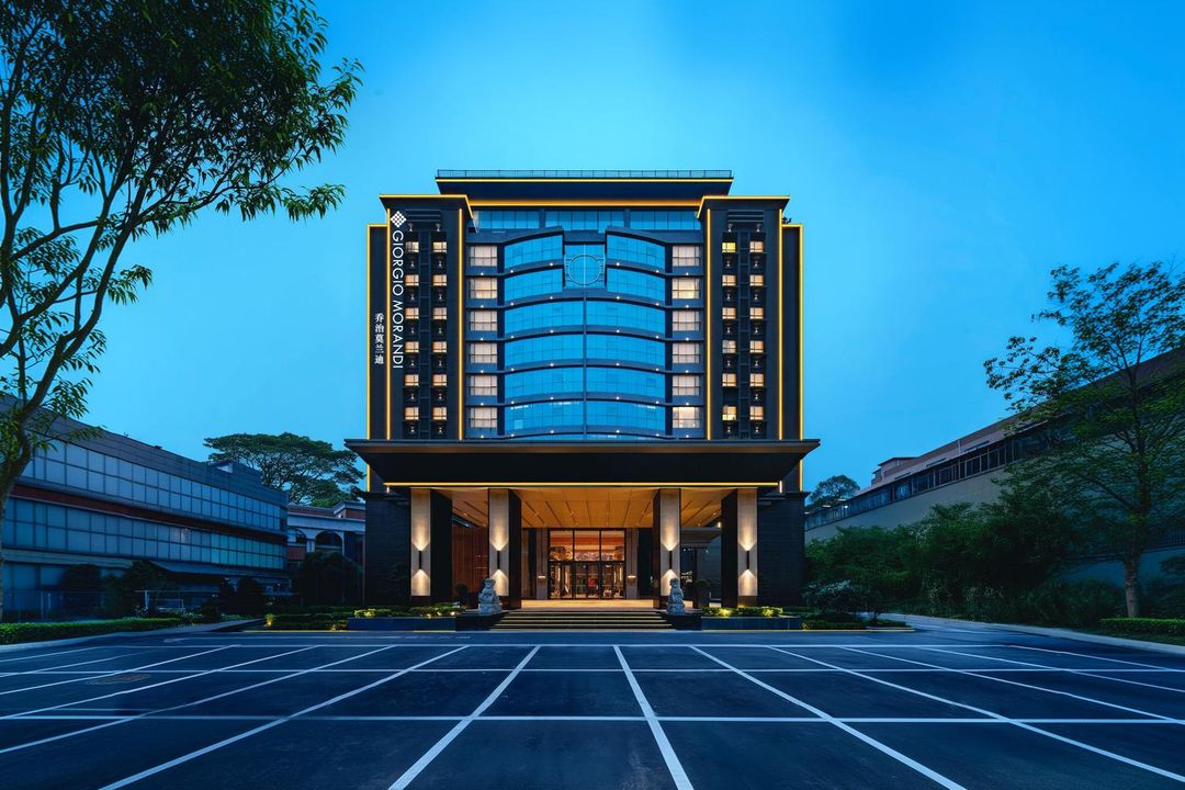 乔治莫兰迪(广州番禺长隆万博中心店)