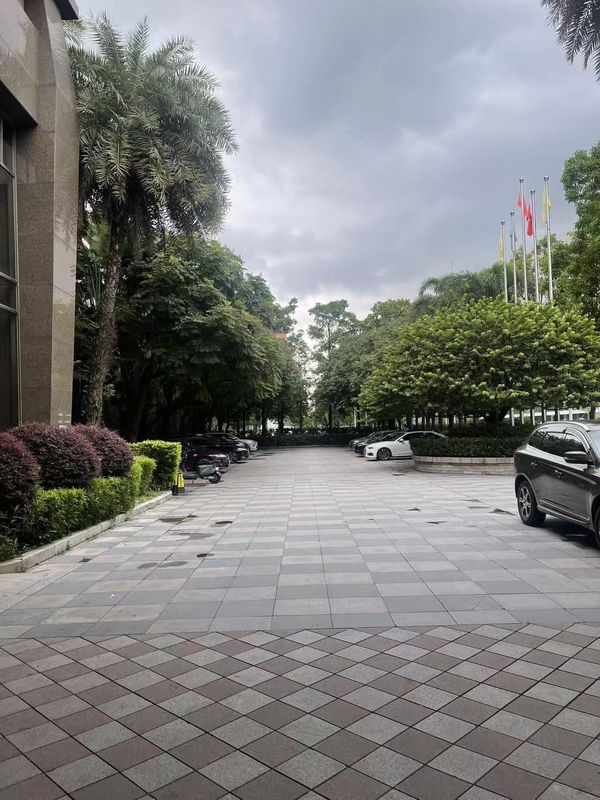 华庭花园酒店(东莞厚街国际展览中心店)