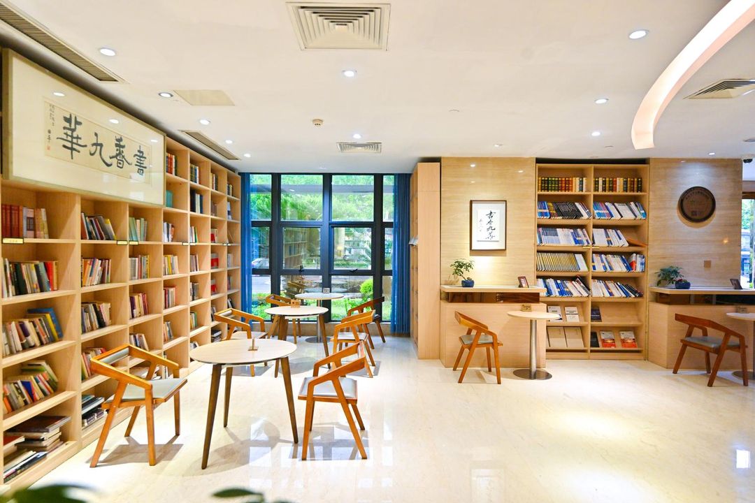 南京九华饭店(九华山地铁站店)