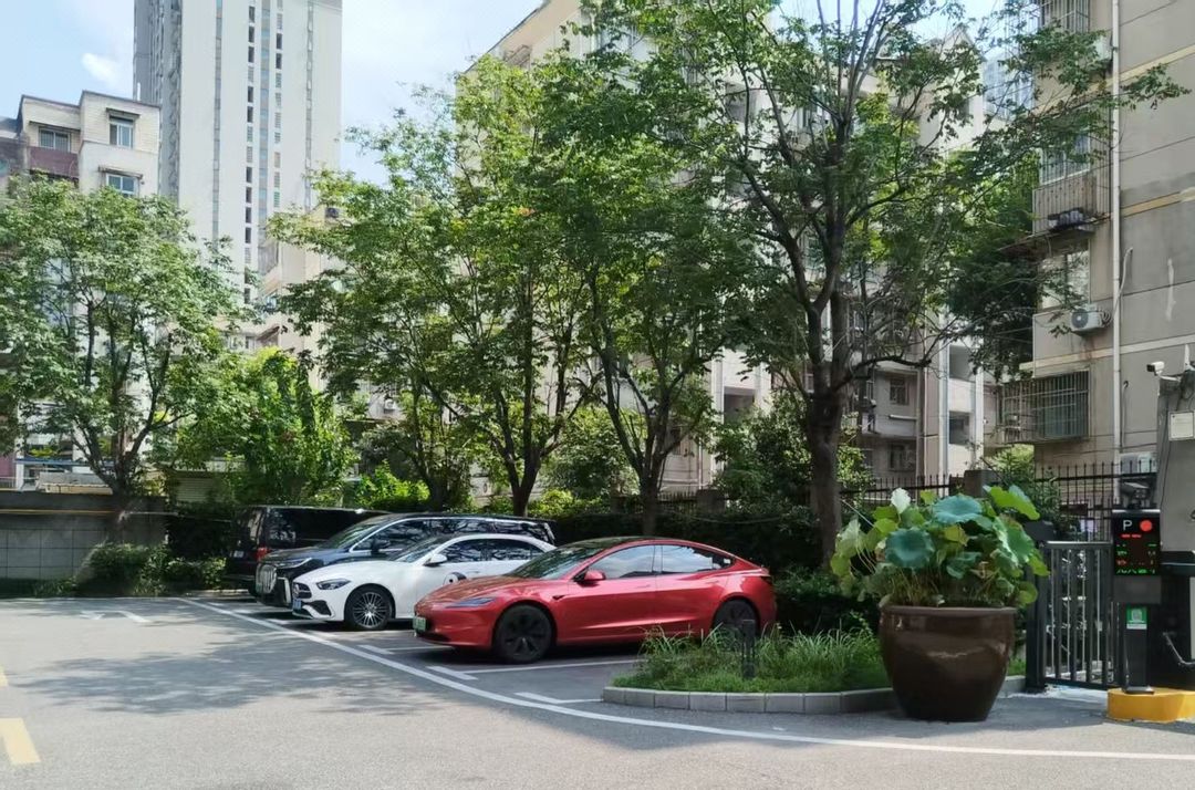 熹程奕居酒店(武汉站武汉欢乐谷店)