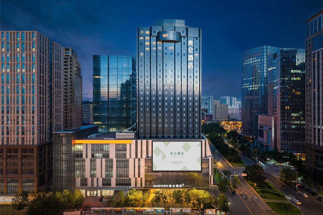 沈阳北站南广场美仑酒店
