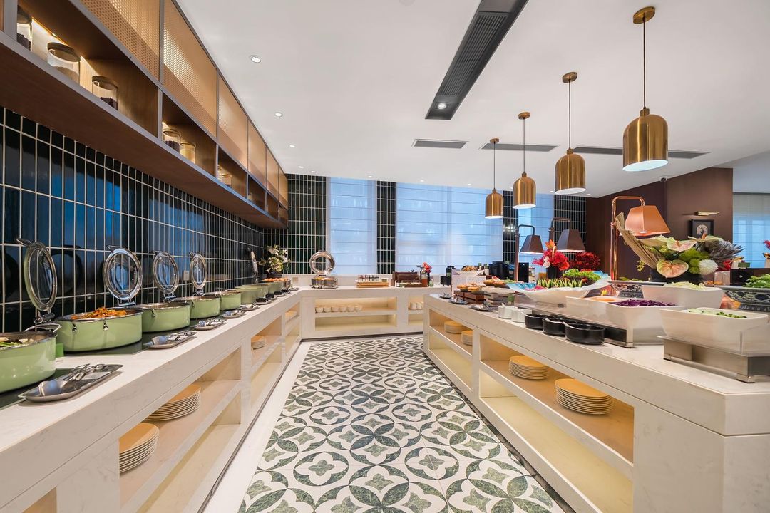 沈阳北站南广场美仑酒店