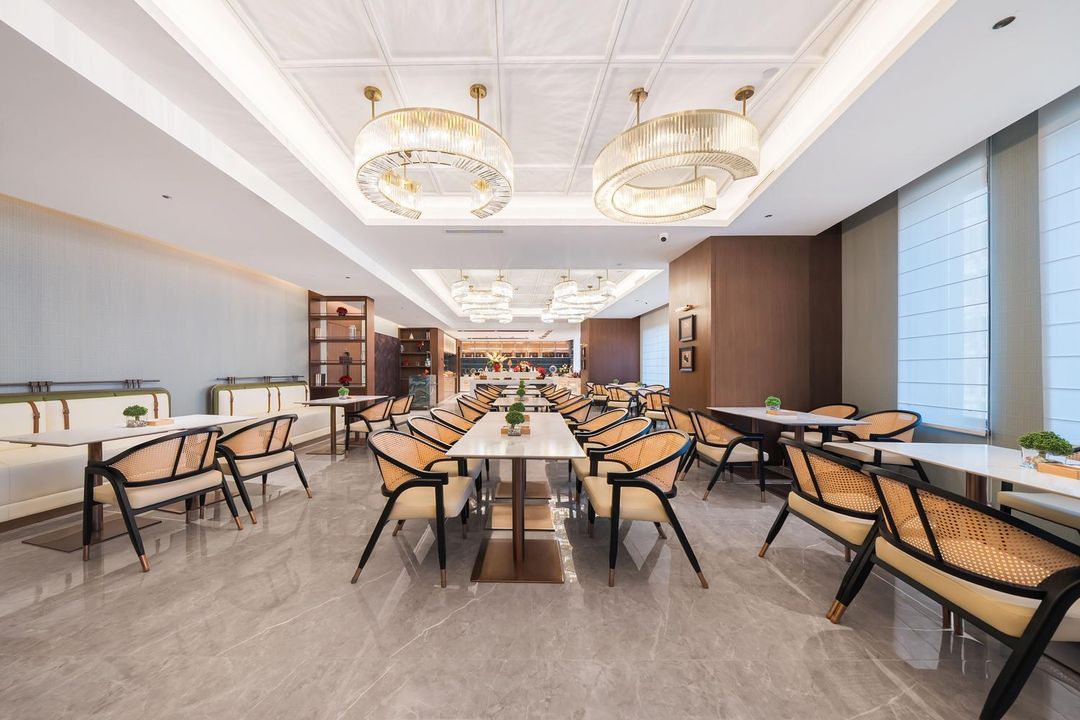 沈阳北站南广场美仑酒店
