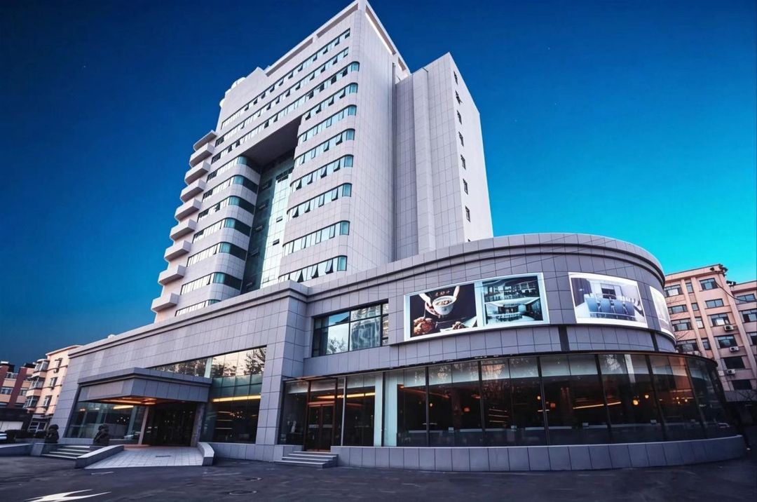 山东湖西饭店(济南泉城广场大明湖店)
