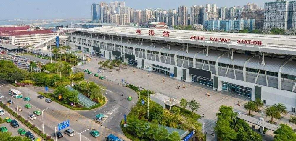 珠海拱北口岸帝澜思丽呈酒店(高铁站店)