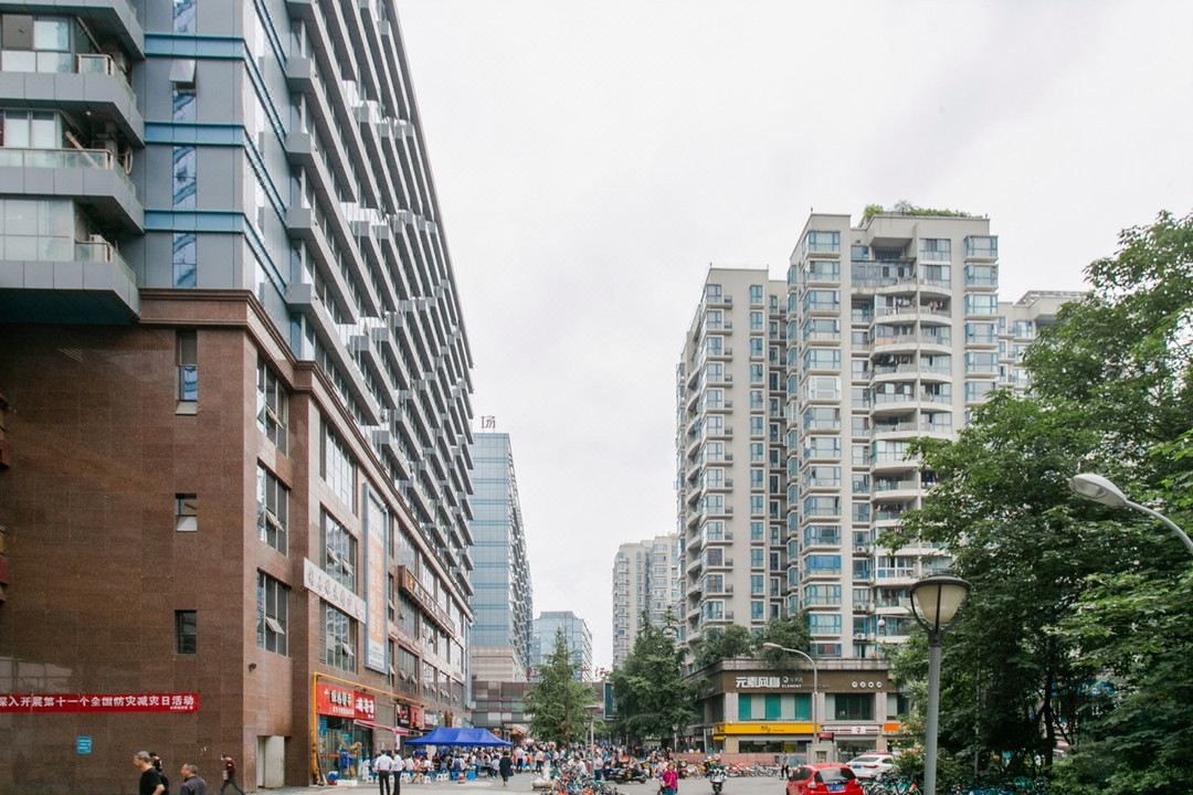 埃菲尔国际酒店(成都太平园红牌楼地铁站店)