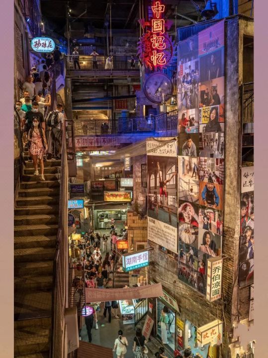 悦致酒店(长沙贺龙体育馆黄土岭地铁站店)