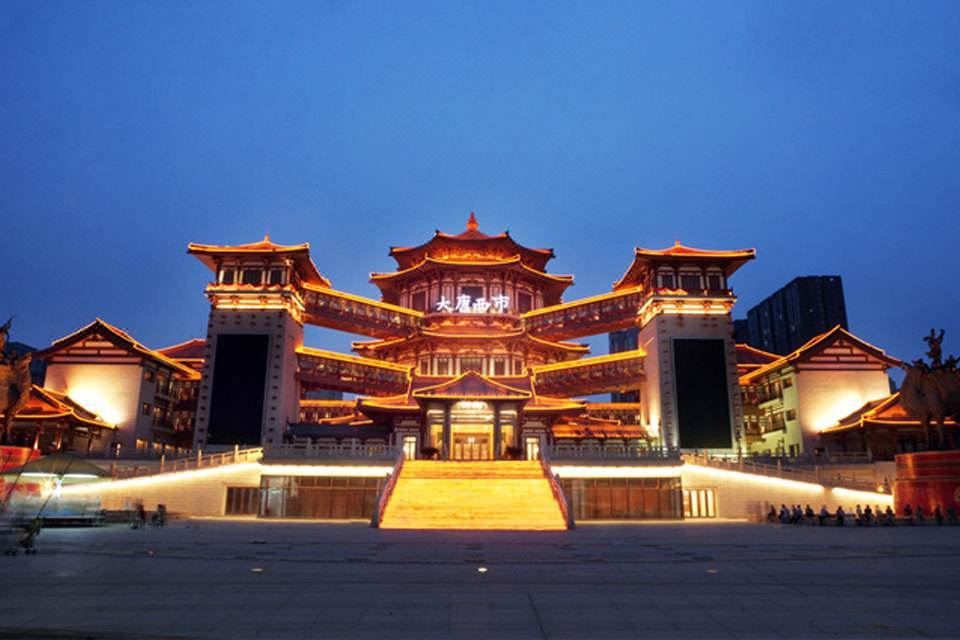 百事特威酒店(木塔寺地铁站万达ONE店)