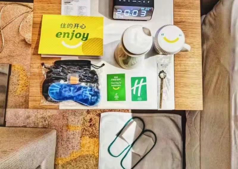 南京翠屏新港假日酒店