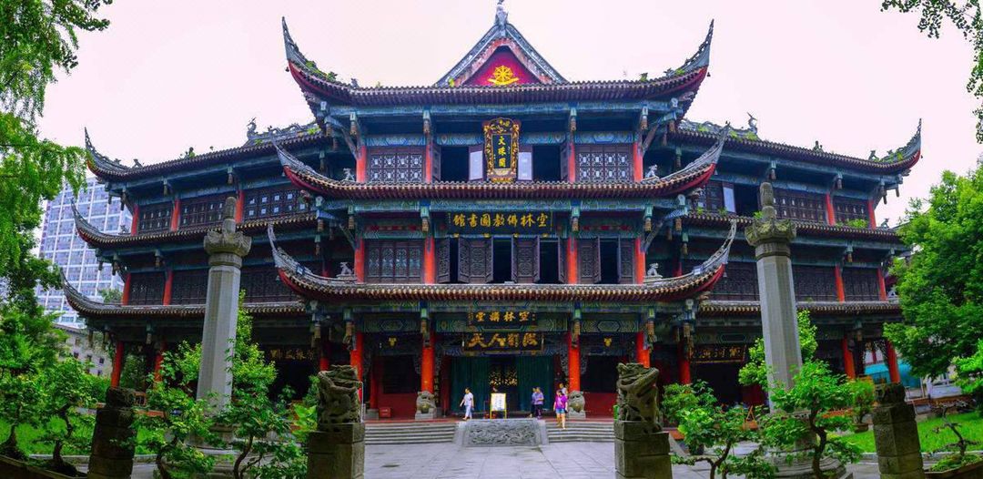 成都云豪高空酒店(金牛万达梁家巷地铁站店)