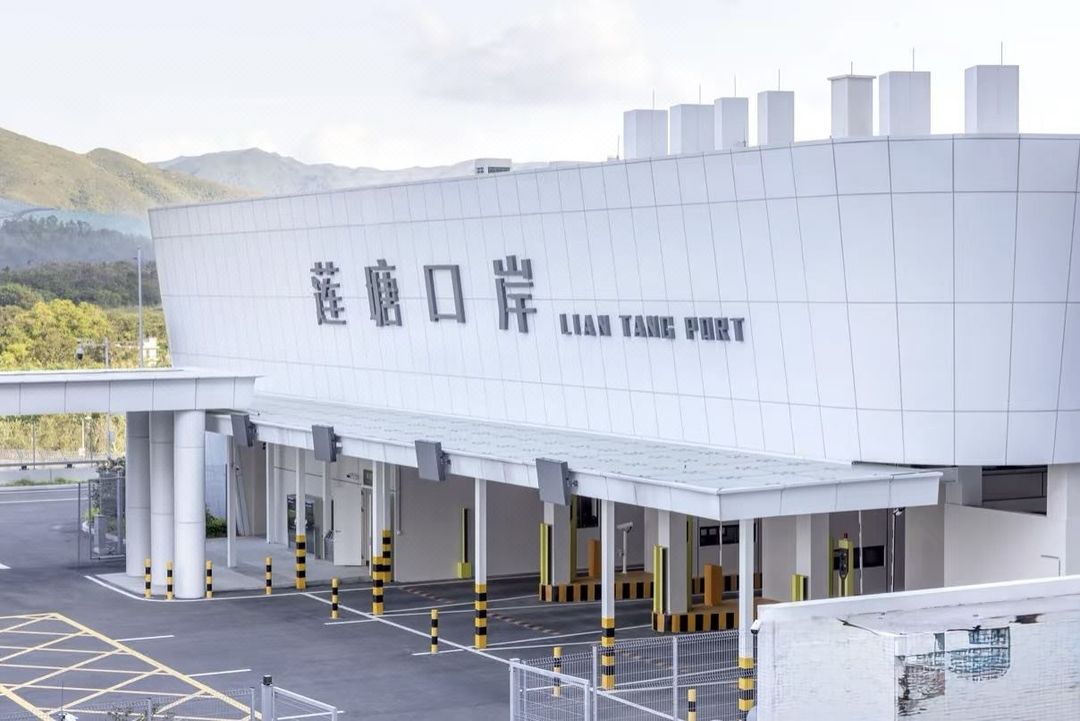 深圳长安大酒店(罗湖口岸黄贝岭地铁站店)
