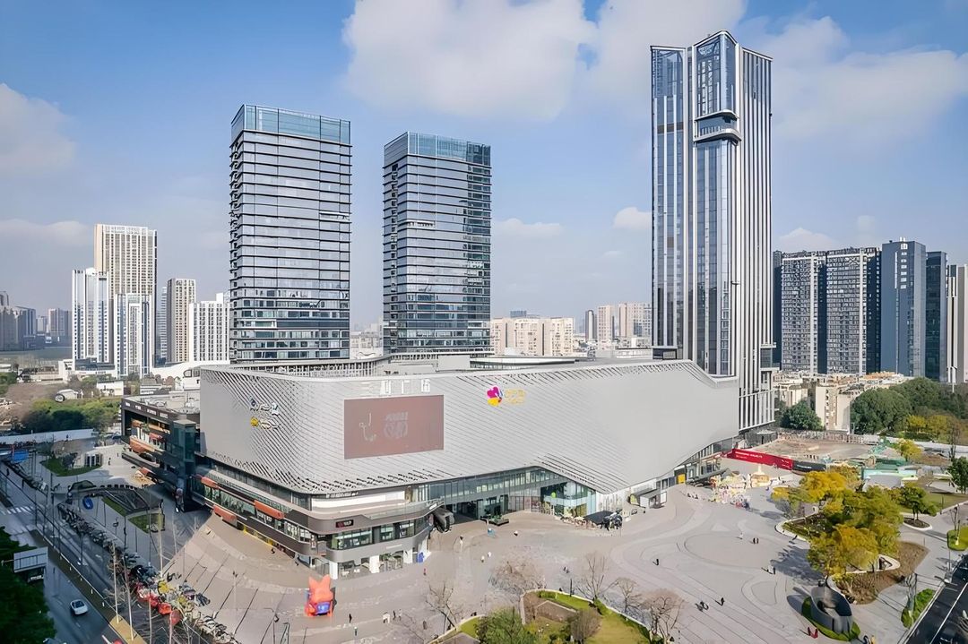 成都天府新区华阳地铁站亚朵酒店