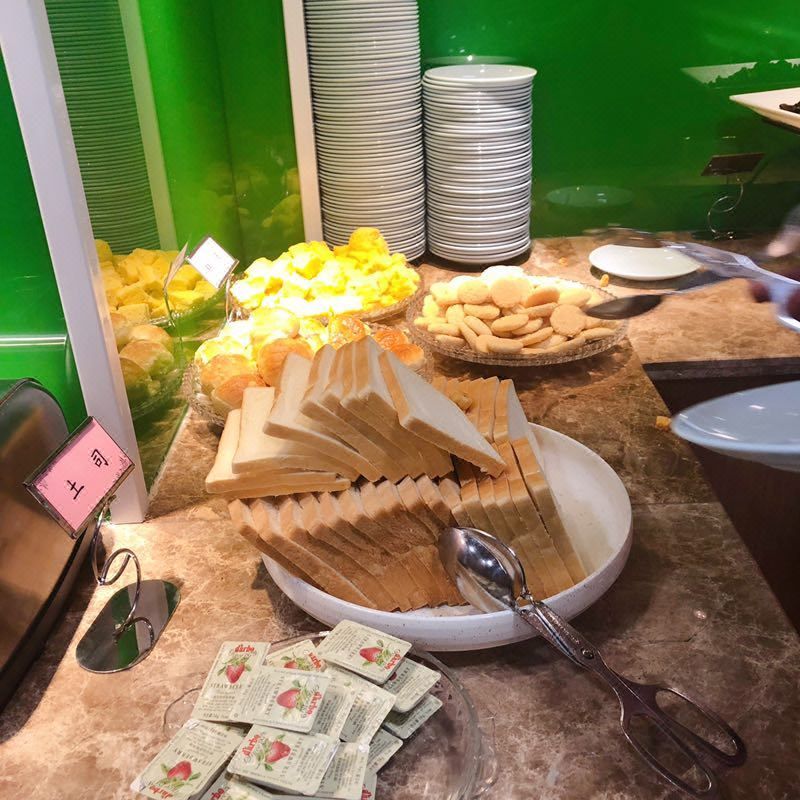 高原明珠大酒店(昆明火车站双桥店)