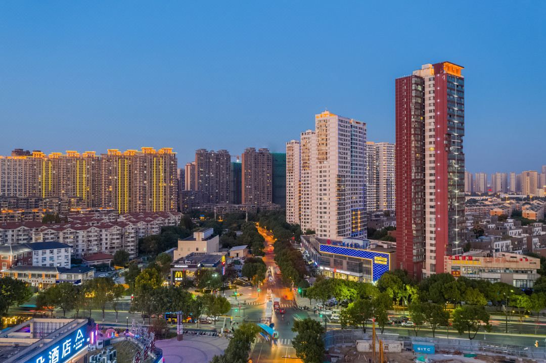 无锡新区长江北路亚朵酒店