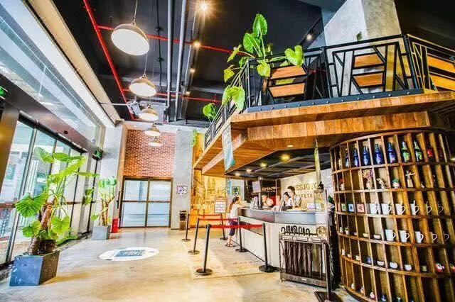 喆啡酒店(长沙五一广场窑岭湘雅二医院地铁站店)