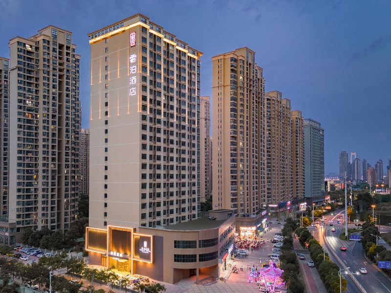 雲泊酒店(武汉国际博览中心四新北路店)