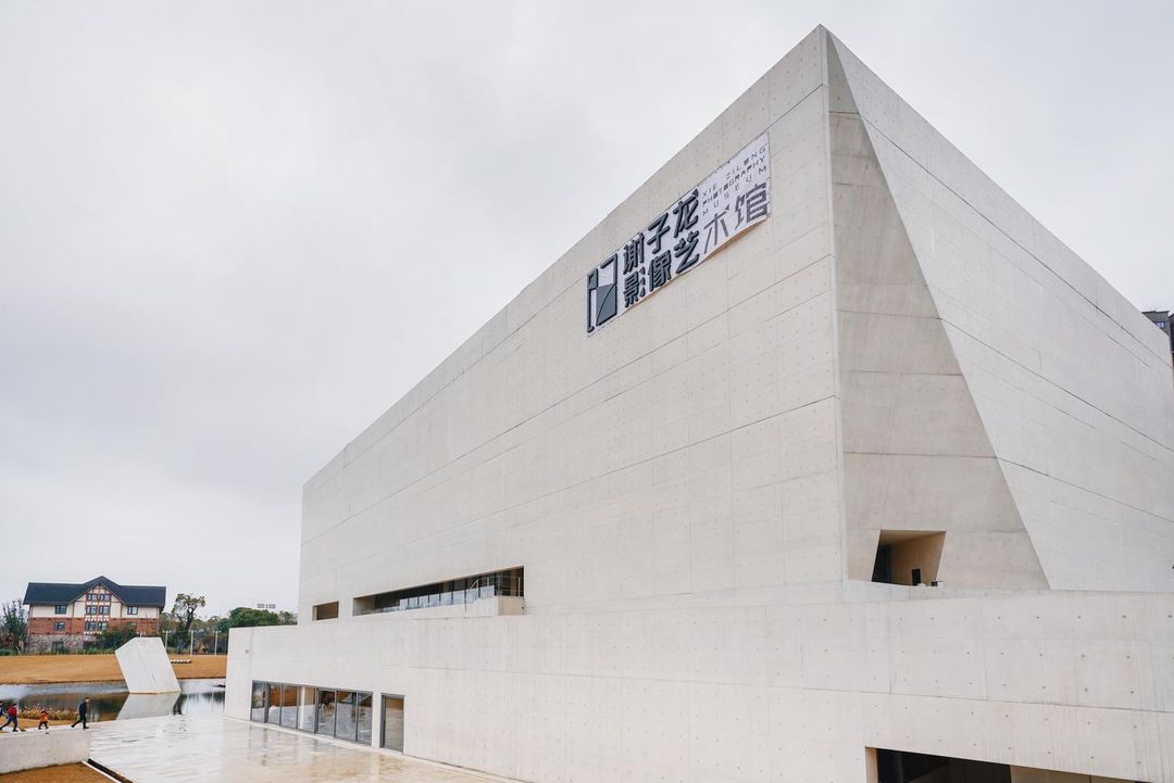 长沙鑫远屿上大酒店(省政府德思勤店)