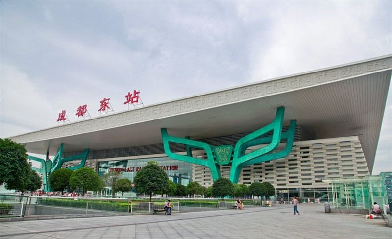 成都X阆中酒店(成都火车东站迎晖路地铁站店)