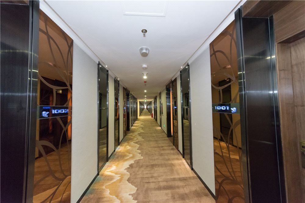 深圳东方半山酒店