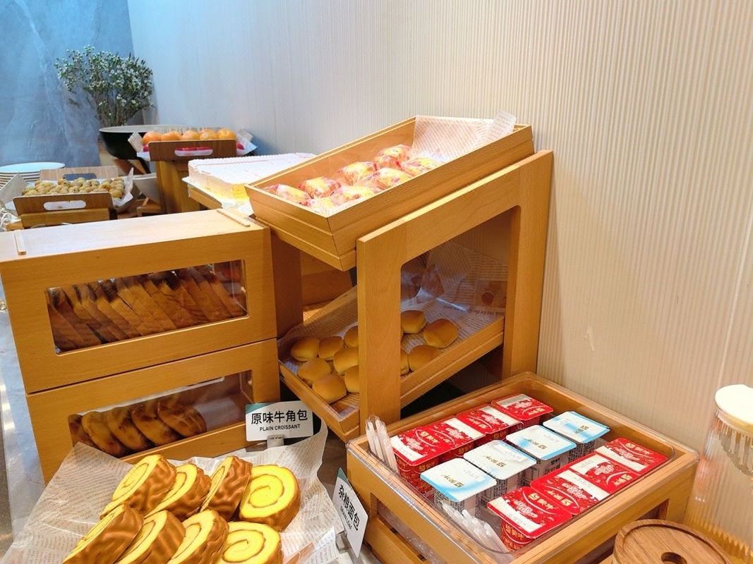 上海崇明东滩商务广场亚朵酒店