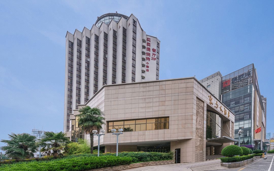 西安东方大酒店(陕西历史博物馆小寨地铁站店)