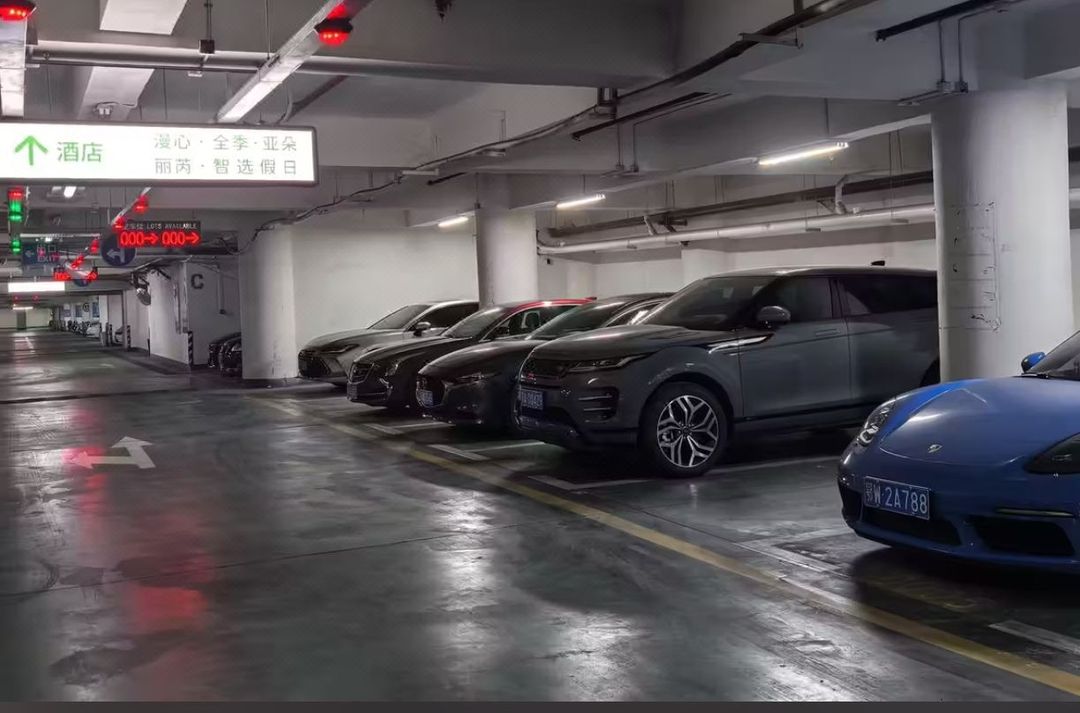 武汉江汉路步行街智选假日酒店