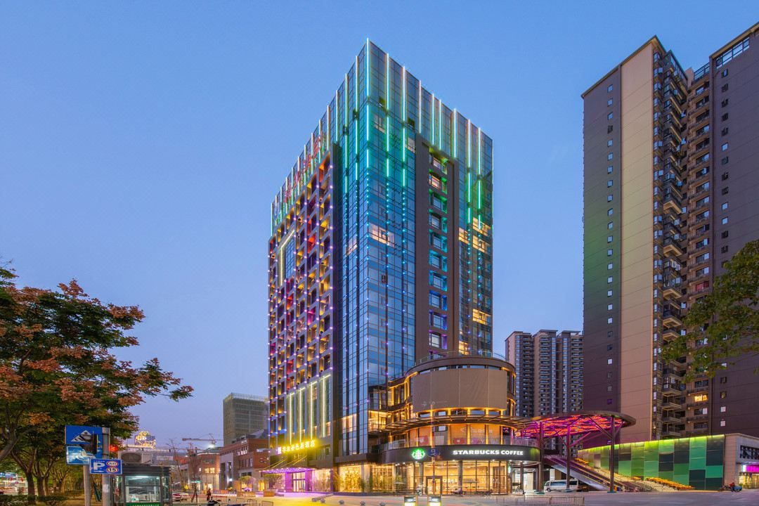 武汉华尔登邑居酒店(武汉金银湖地铁站园博园店)