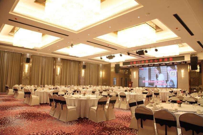 喆啡酒店(长沙五一广场窑岭湘雅二医院地铁站店)