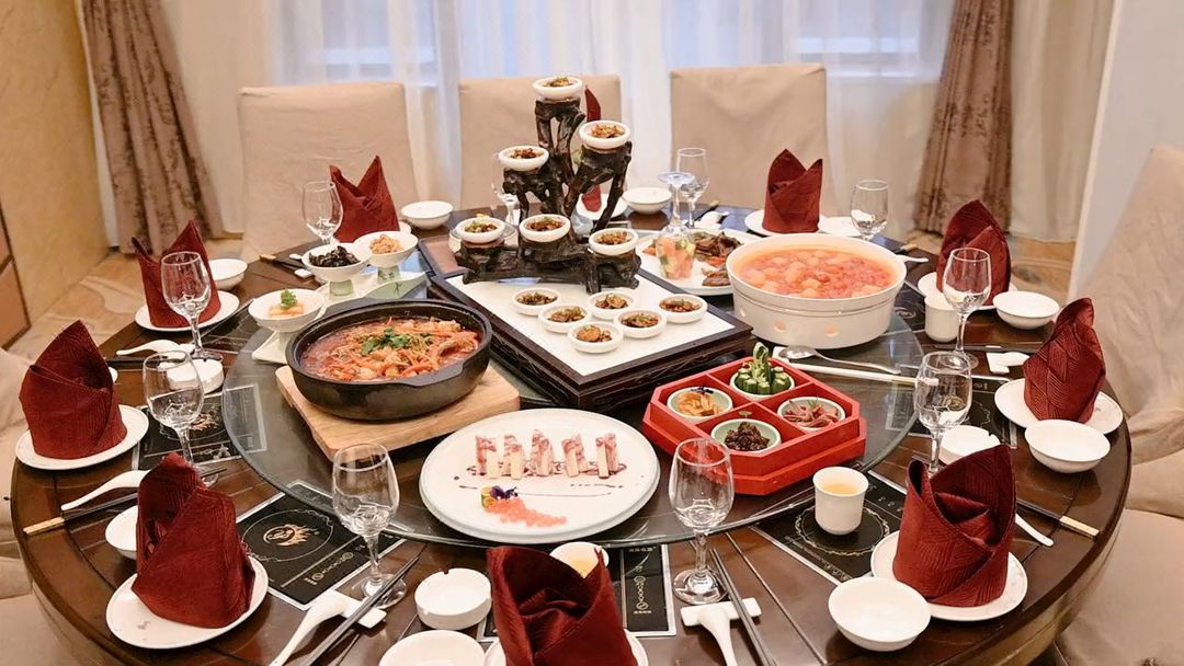 聚能国际酒店(金堂万达广场店)