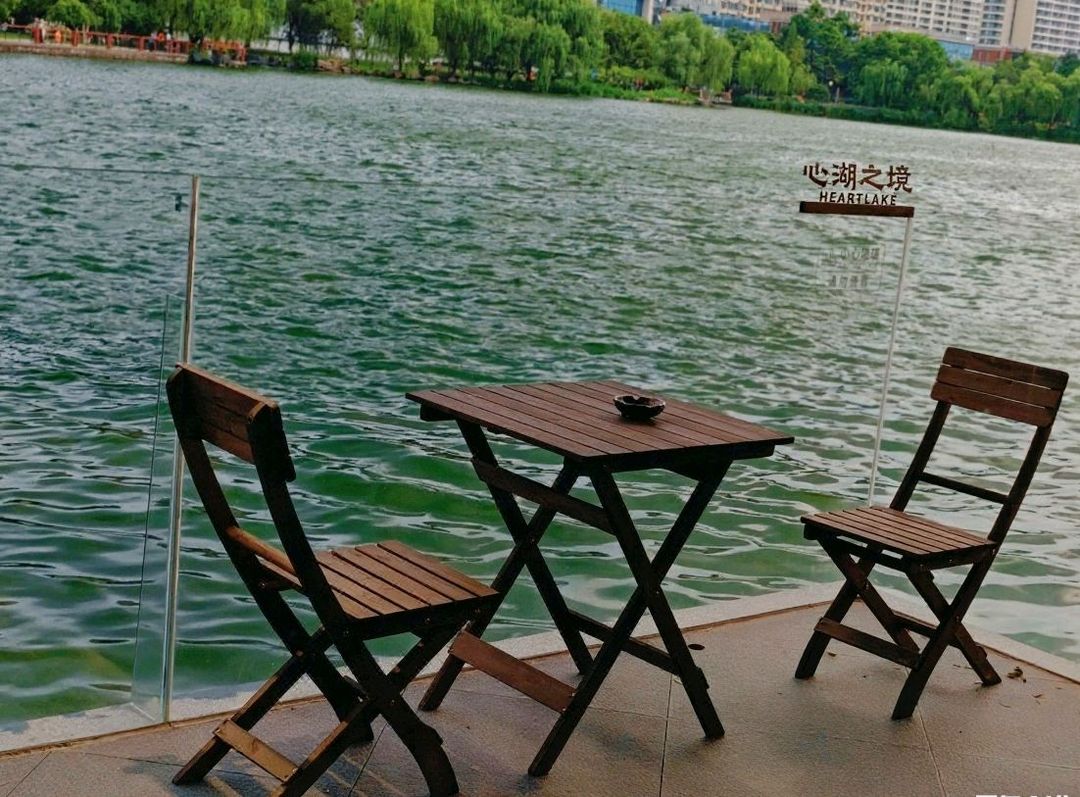 苏州吴江汾湖亚朵酒店