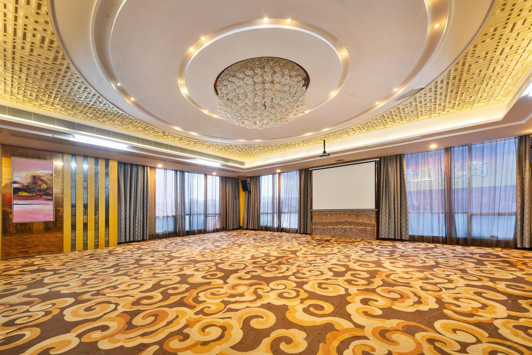 东莞逸豪国际酒店(隐贤山庄度假区翔龙天地店)